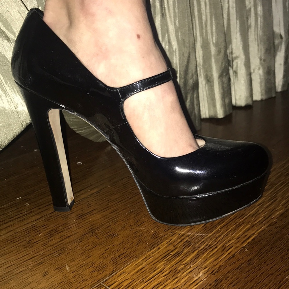 Vince Camino Jasper Pumps